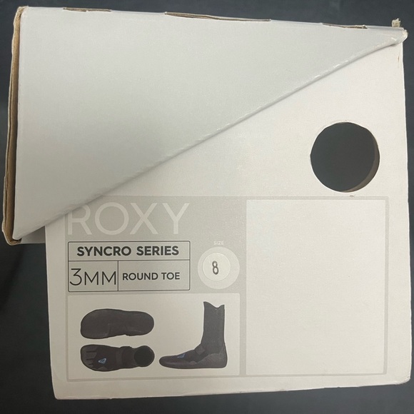 Roxy Syncro Series 3MM round toe wet suit shoes, size 8, NWT and box, never worn - Picture 7 of 13